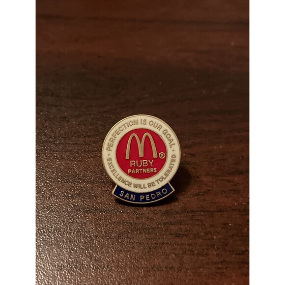 McDonald’s Ruby Partners San Pedro Perfection Is Our Goal Employee Hat‎ Pin - Picture 1 of 3